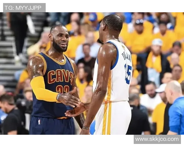 2018年克利夫兰骑士与金州勇士总决赛精彩回顾与赛季分析