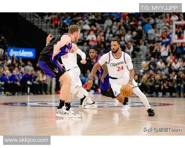 2019年2月4日快船对阵猛龙精彩比赛回顾与精彩瞬间分析